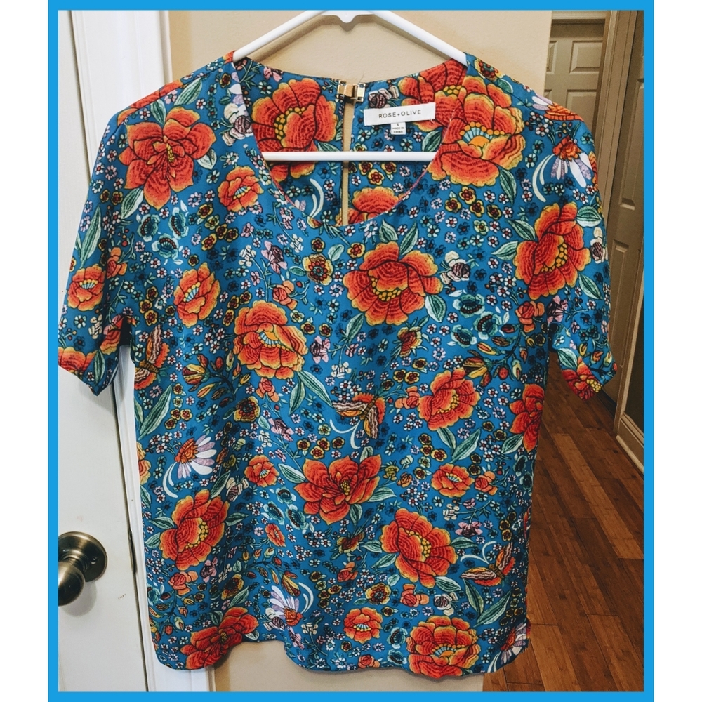 EUC Rose & Olive Floral Top Size Small